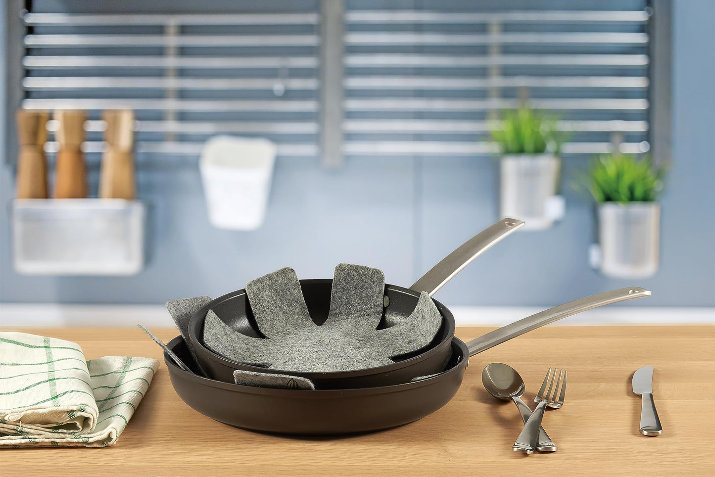Felt Pan Protectors, Grey, 3 Pieces - Assorted