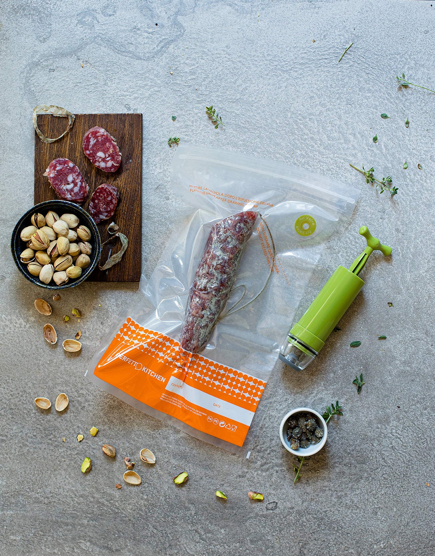 Perfetto Kitchen - 29000 - Vacuum Sealing Kit - 8 Bags + Manual Pump - Frescovuoto Collection