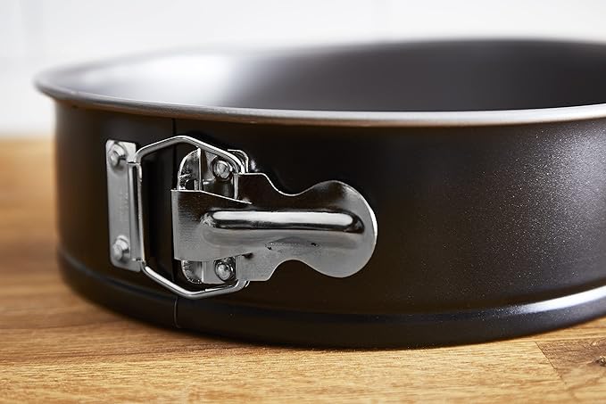 28cm x 6.8cm NON-STICK AND SCRATCH-RESISTANT HINGED CAKE PAN EN-86979