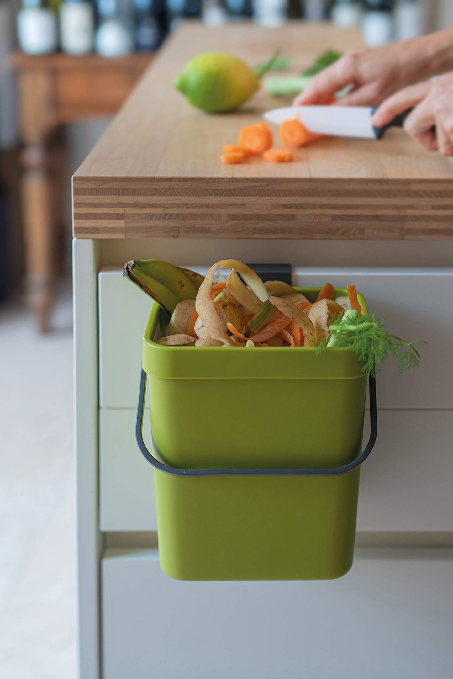 Perfect HANGING WASTE BIN FOR WET/ORGANIC WASTE - GINO collection - 5 lt. - Moss
