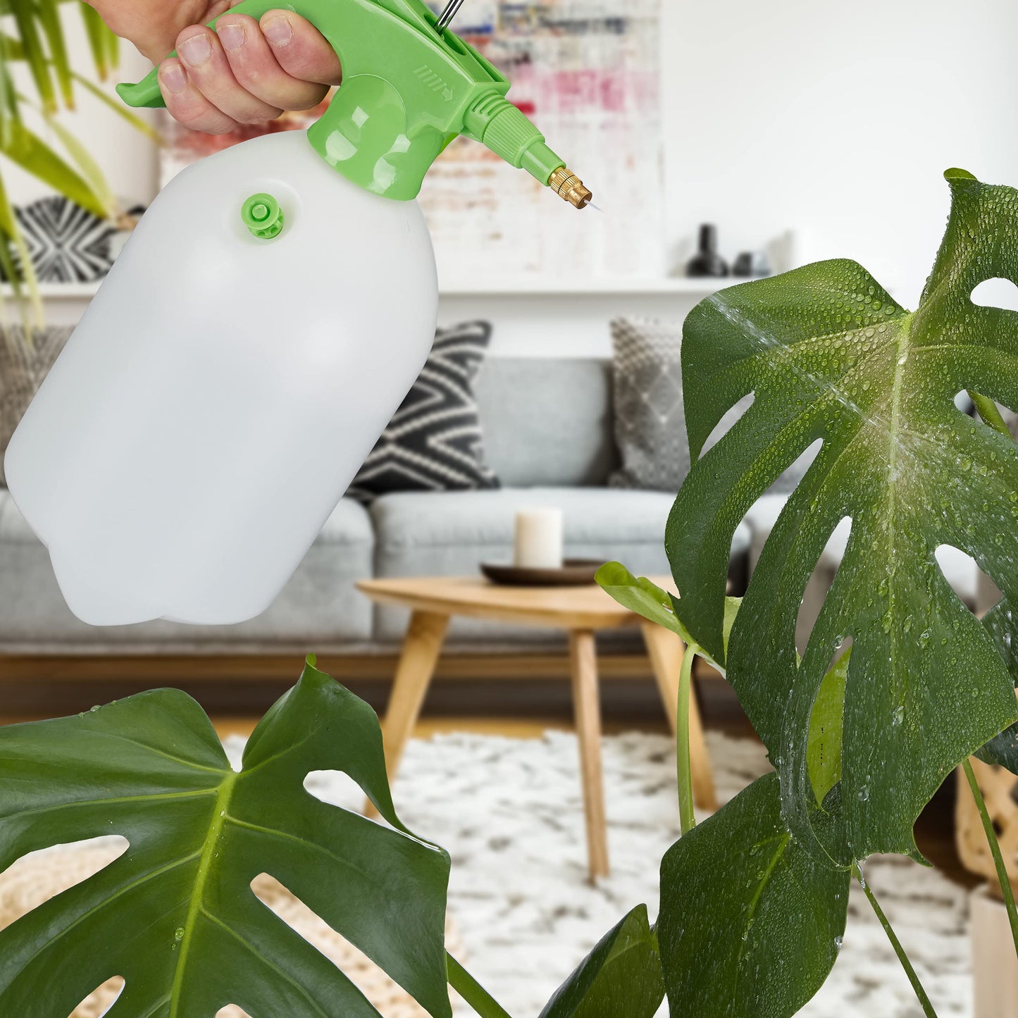 Relaxdays 2-Litre Pressure Sprayer, Adjustable Nozzle, Water and Weed Killer, Garden Sprayer, White/Green