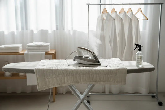 Guida Completa alla Stiratura Perfetta: Tecniche, Trucchi e Strumenti Professionali