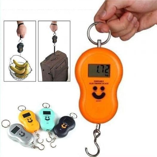 Bilancia Digitale Portatile, 50 kg Capacità, Display LCD, Funzione Tara, per Valigie e Bagagli - Ideale per viaggi aereo