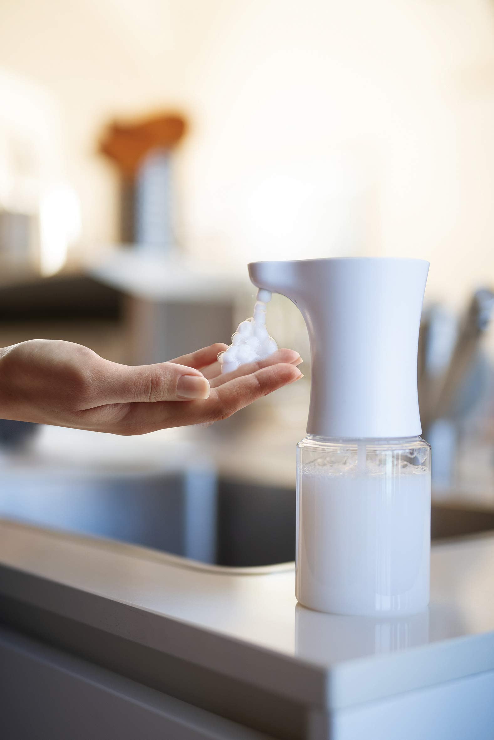 FOAM DISPENSER 350 ml SOAP DISPENSER WITH AUTOMATIC SENSOR.