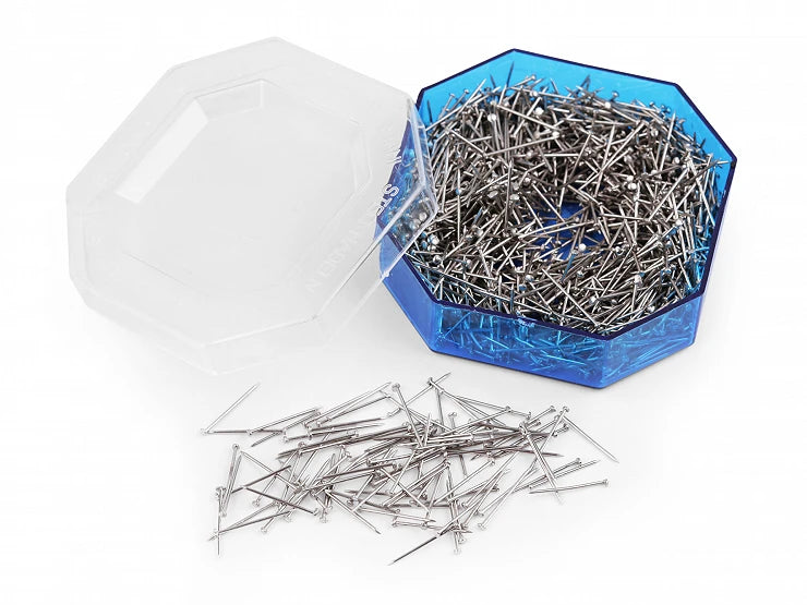 Kit da Cucito in Plastica da Viaggio | Con Aghi, Metro e Spilli | Colori Assortiti