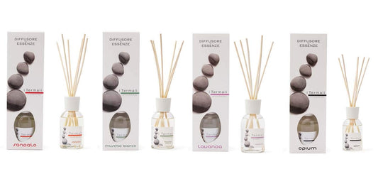 Set 4 Diffusori di Essenze Aromaterapia con Bastoncini 100ml - Lavanda, Muschio Bianco, Opium, Sandalo - I Profumi della Natura
