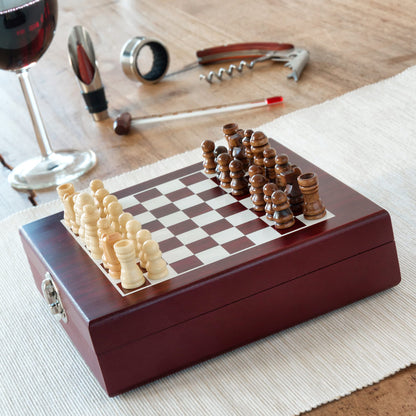 InnovaGoods IG115540 - Wine and Chess Game Accessory Kit, Corkscrew, Anti-Drip Ring, Aerator Cap, Thermometer, Brown