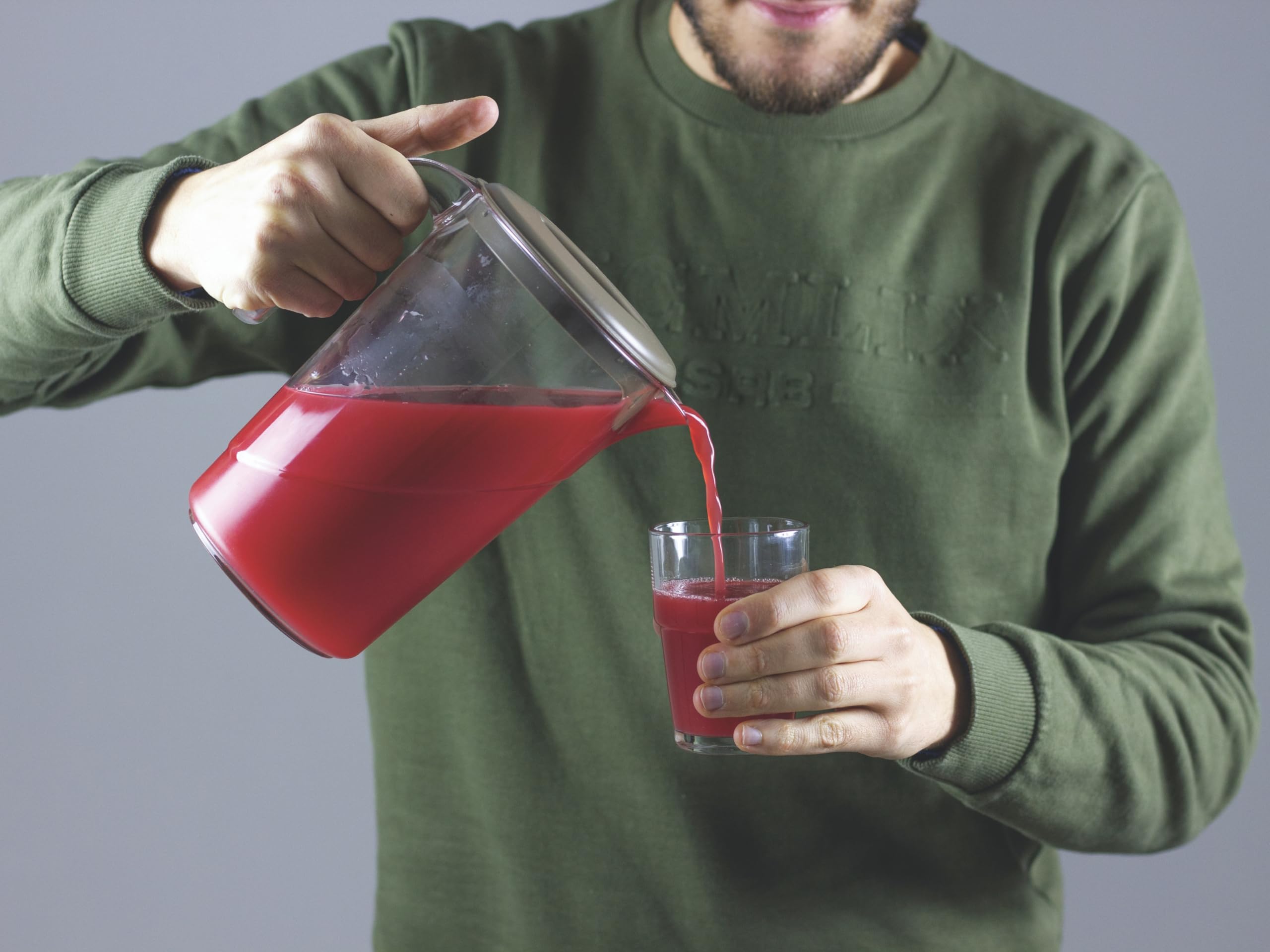 Carafe en plastique de 1,5 L avec couvercle - Carafe colorée Ecoplast pour eau et boissons