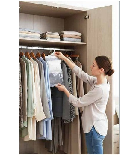 Deumidificatore per Armadio con Appendino | 3 Pz × 230g – Neutro, Jasmine, Muschio Bianco