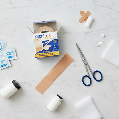 Composizione elegante con accessori