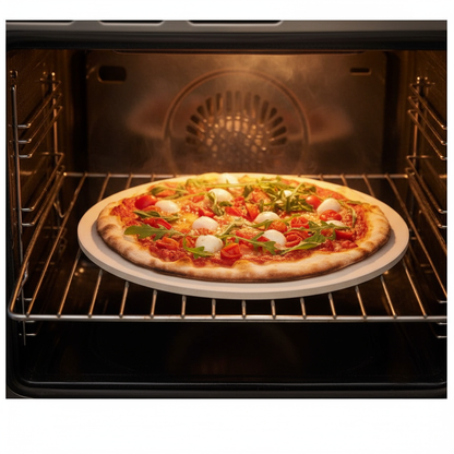 Pizza in cottura sulla pietra