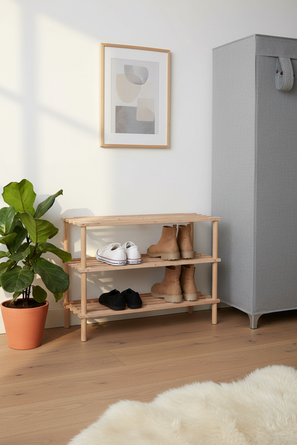Portascarpe in camera stile scandinavo