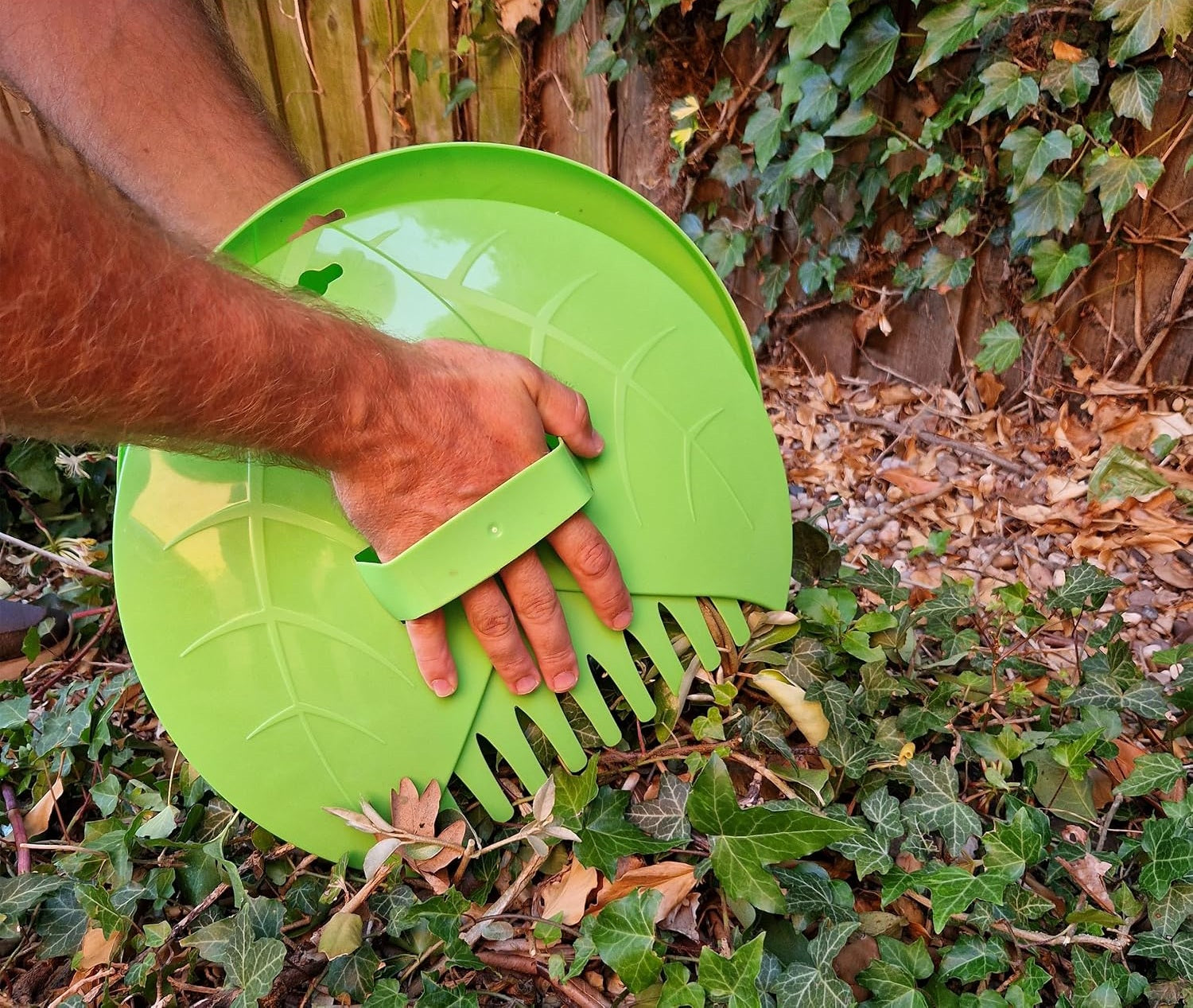Kinzo Set Raccogli Foglie 2 Pezzi – Pala + Rastrello Plastica ø36 cm con Manico Ergonomico