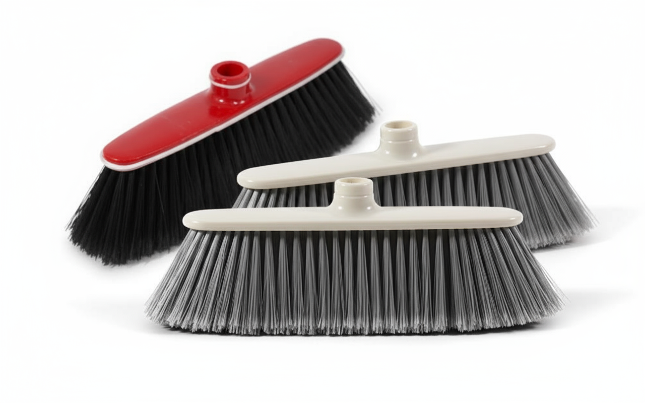 Scopa Professionale Amica con Manico - Setole Grigie Extra Resistenti